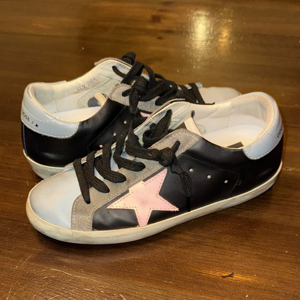 Golden Goose Woman Sneakers Black White Pink Star